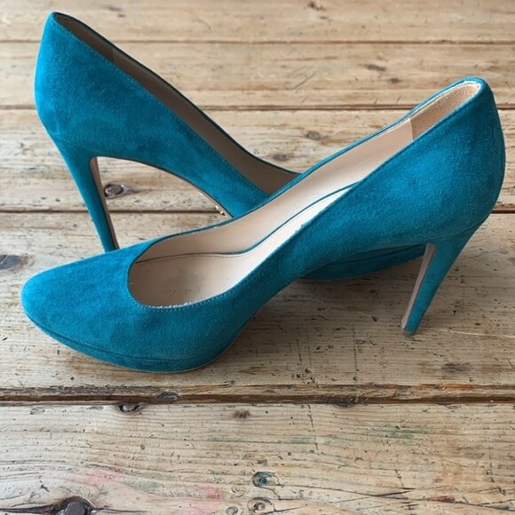 PRADA Milano Green Velvet Heels - Picture 6 of 12